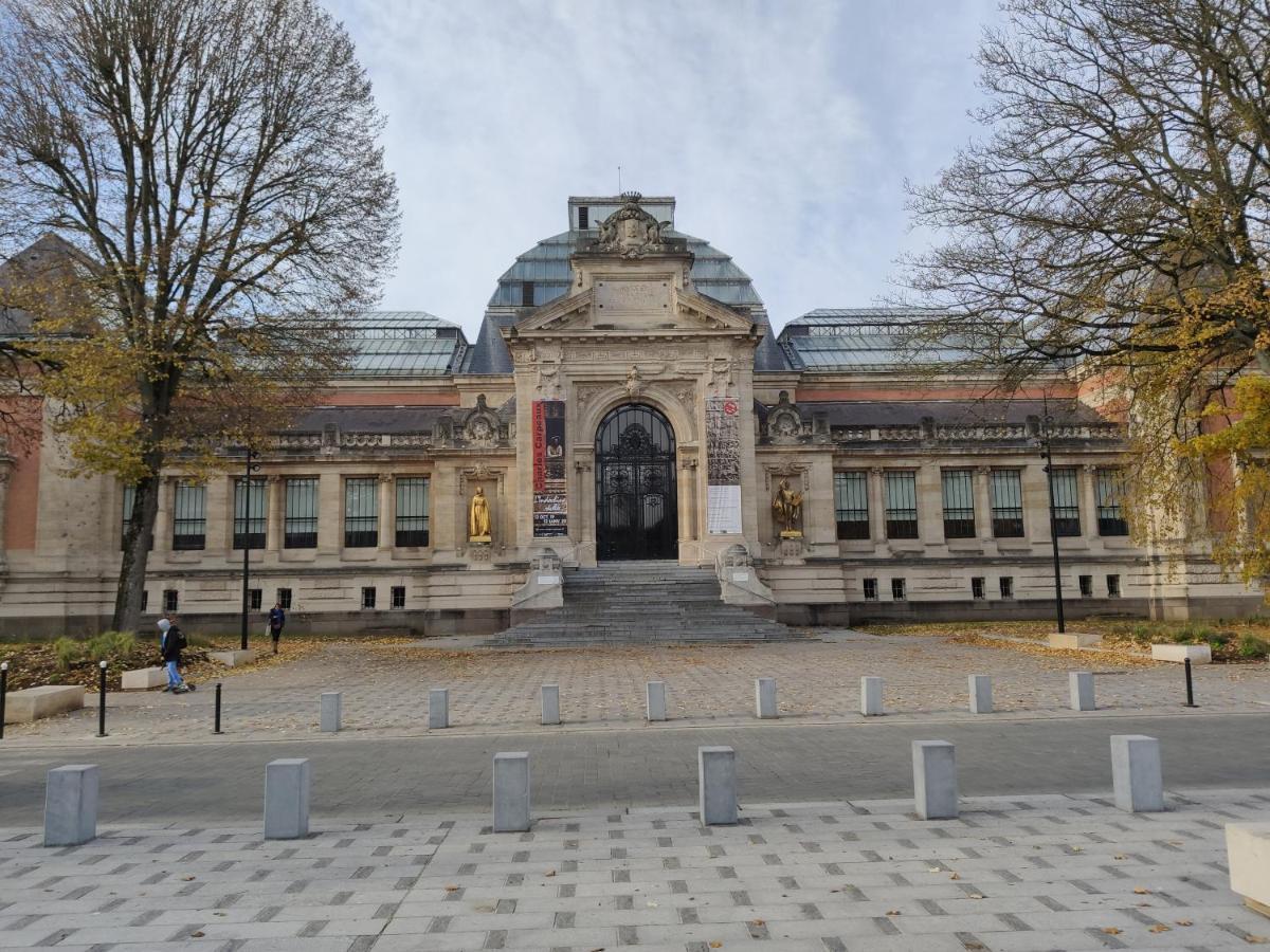 Résidence MUSEE-HOME - Centre ville Valenciennes Extérieur photo